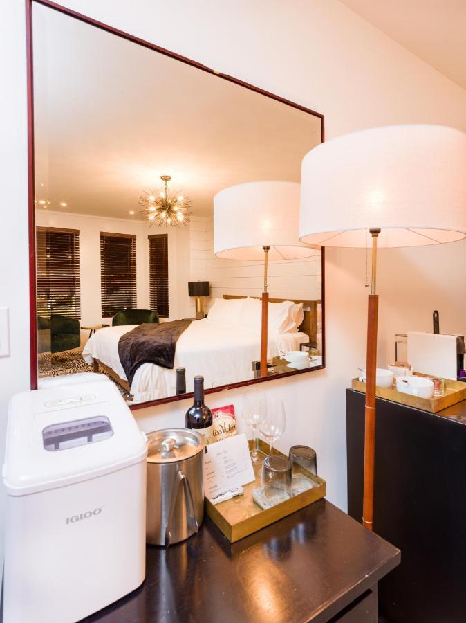 American Beech Hotel Greenport Bagian luar foto